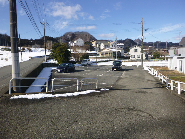 吉崎団地駐車場.JPG