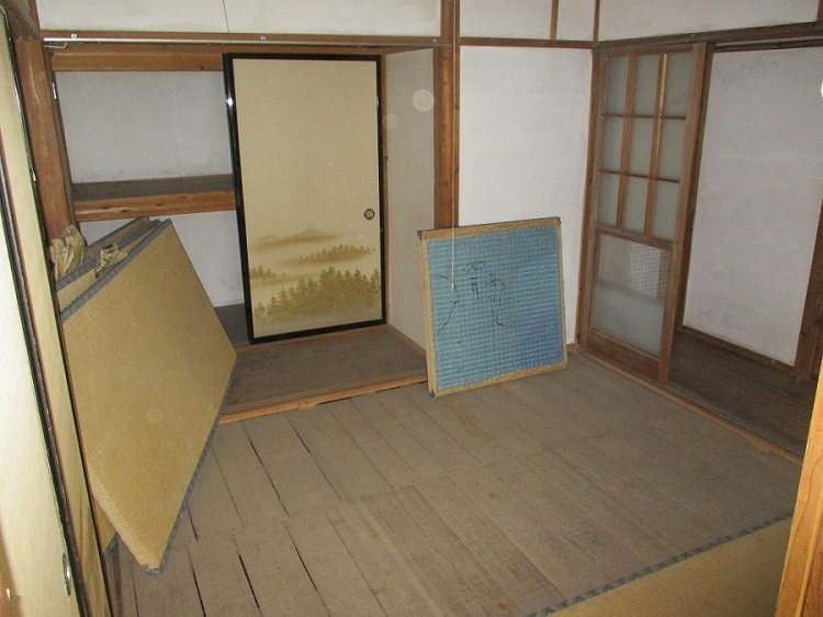 detached 大字馬山