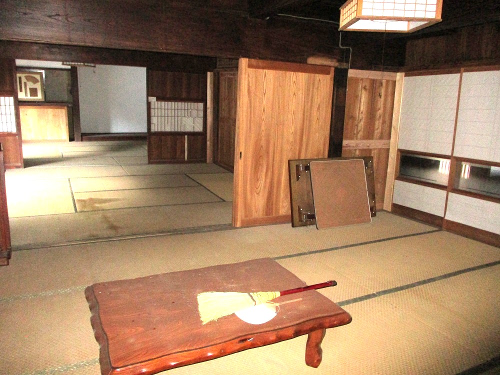 detached 下仁田町大字上小坂